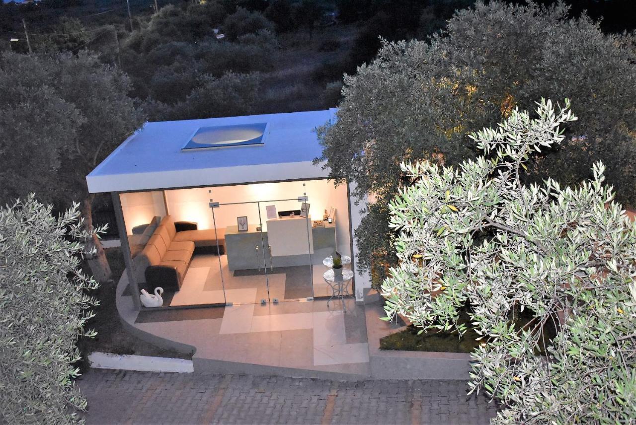 Studios Apartments Irini Patira Потос Екстериор снимка