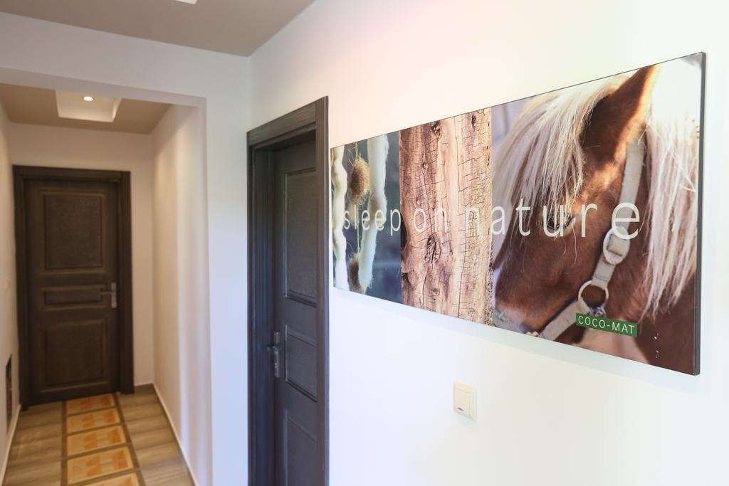 Studios Apartments Irini Patira Потос Екстериор снимка