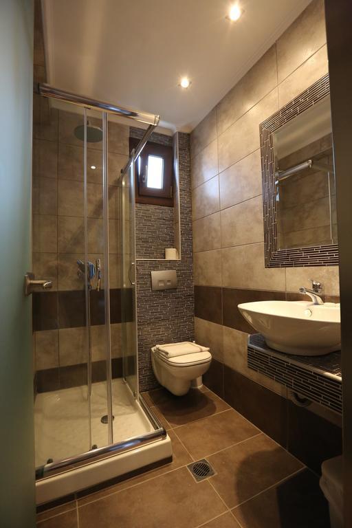 Studios Apartments Irini Patira Потос Екстериор снимка