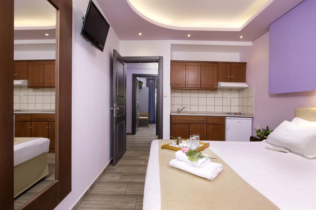 Studios Apartments Irini Patira Потос Екстериор снимка
