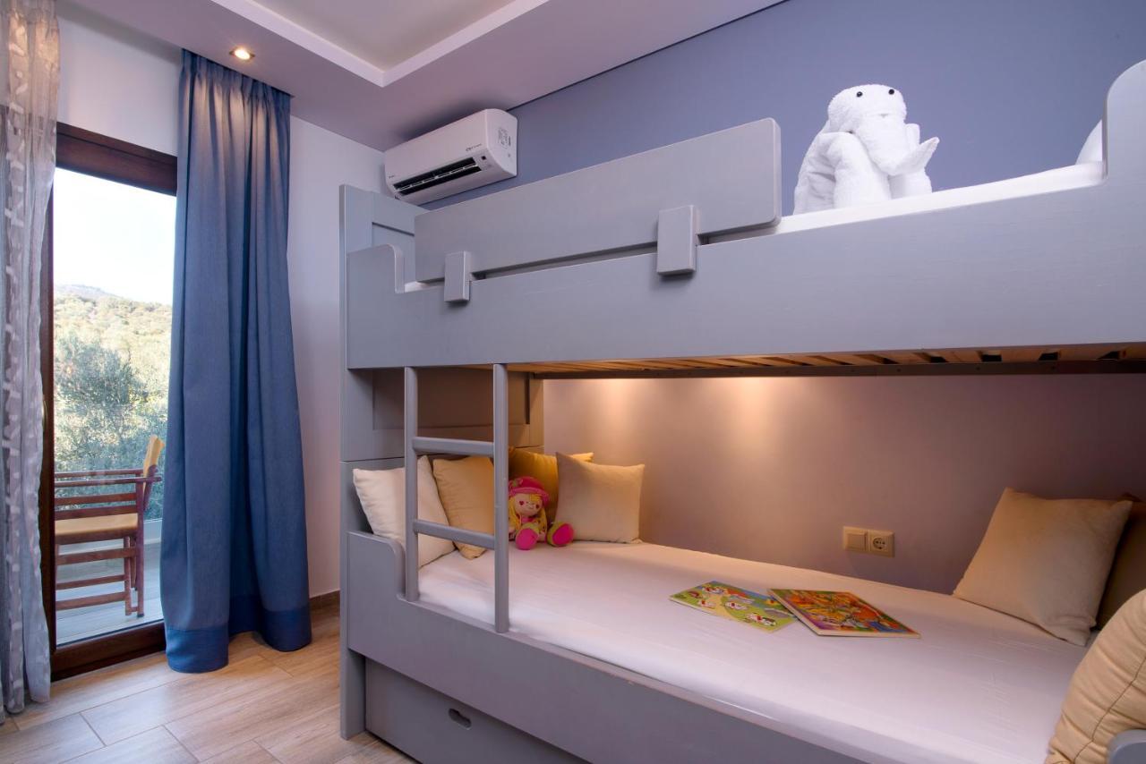 Studios Apartments Irini Patira Потос Екстериор снимка